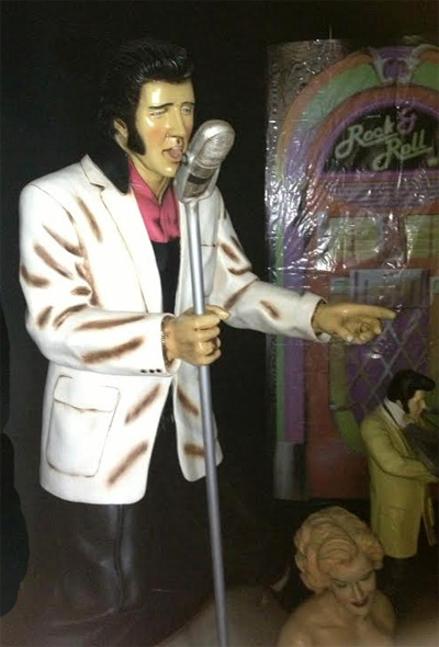 Klik op de foto voor meer informatie over Elvis
