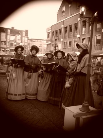 antiekefotograafbertjeplukdemarktkerstmarkdordrecht297.jpg