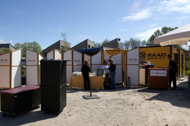 rodeknopenvallenddoekdropandfallbijhoogstepuntjacobavanbeierenhofvoorhout25.jpg