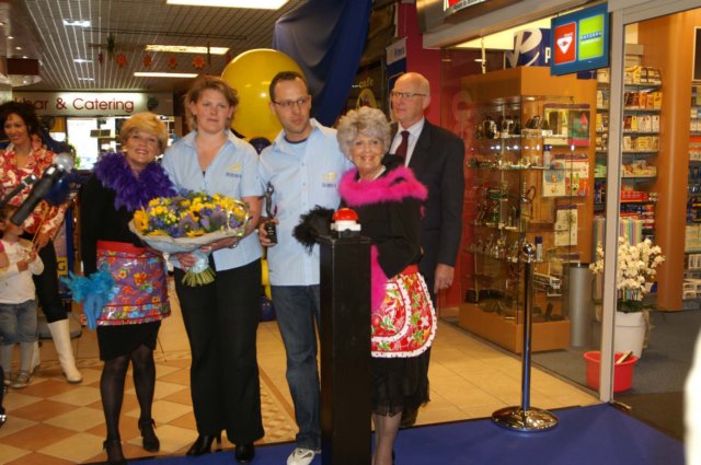 opening400eprimerawinkel_esl_eindhoven48.jpg