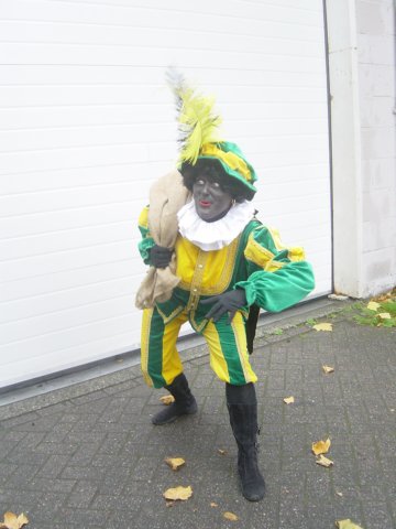 kledingverhuuresleindhovenzwartepiet58.jpg